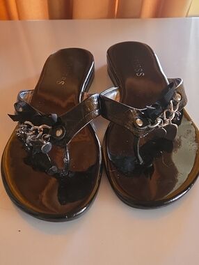 Guess Black Patent Thong Sandals with Chain & Bow Detail